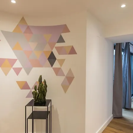 Modern And Colourful Flat In Graca By Lovelystay Lejlighed *