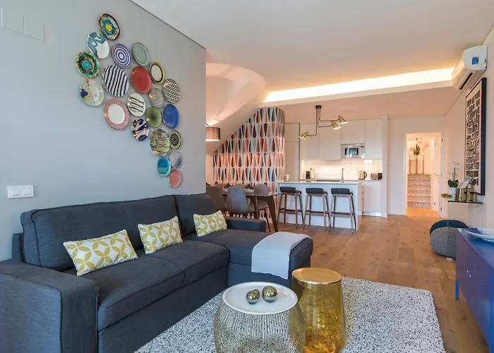 Modern And Colourful Flat In Graca By Lovelystay Apartment Lisbon