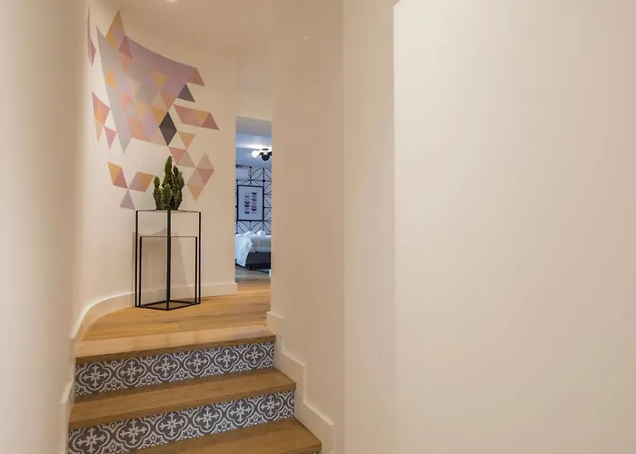 Modern And Colourful Flat In Graca By Lovelystay Apartment Lisbon