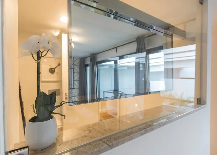 Modern And Colourful Flat In Graca By Lovelystay Apartment Lisbon
