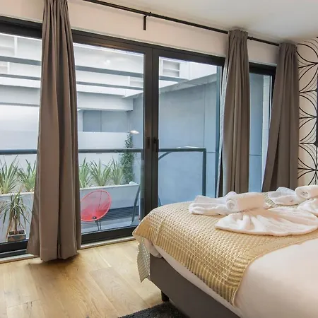 Appartement Lovelystay - Modern&colourful Flat In The Heart Of Graça