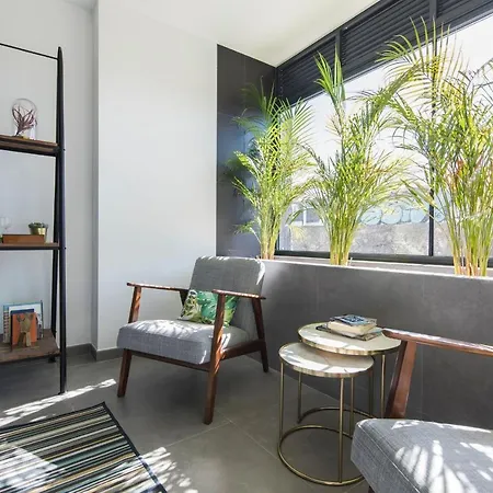 Appartement Lovelystay - Modern&colourful Flat In The Heart Of Graça *