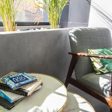 Lovelystay - Modern&colourful Flat In The Heart Of Graça