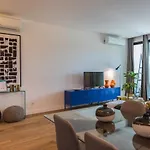 Modern And Colourful Flat In Graca By Lovelystay * Lisboa